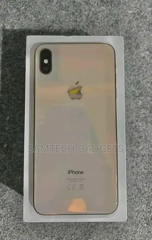 Apple iPhone XS Max 64 GB Gold