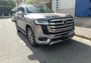Toyota Land Cruiser LC300 2024 Brown