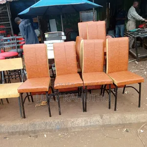 Brown Executive Chairs With Light Brown Sides