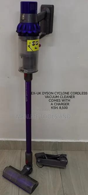 Cyclone Cordless Vacuum Cleaner