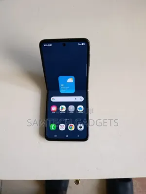Samsung Galaxy Z Flip 3 128 GB Black