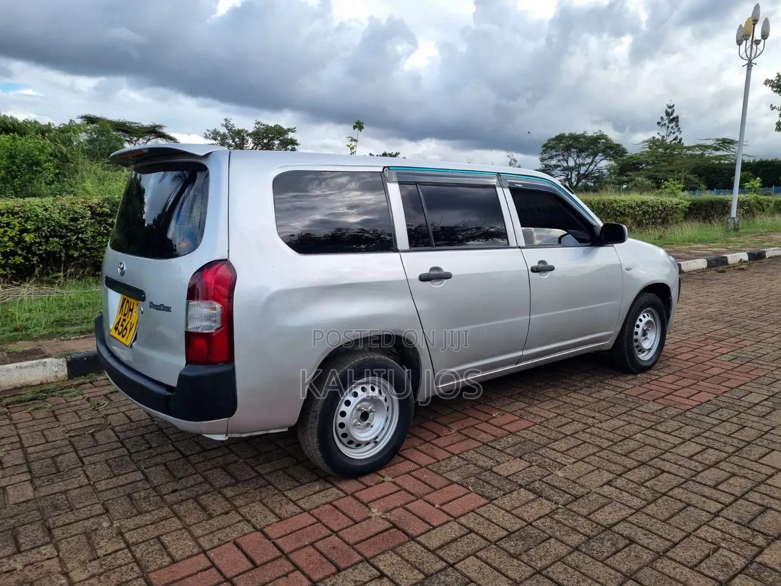 Toyota Probox 2014 Silver