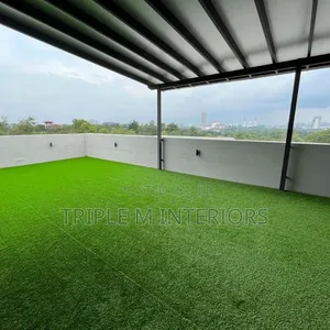 Rooftop Chill Zone With Green Turf