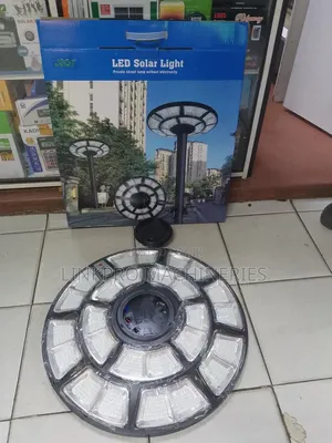 1000 Watts Solar Street Lights Round With Remote Control Auto on/Off