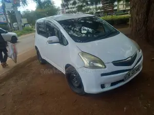 Toyota Ractis 2008 White