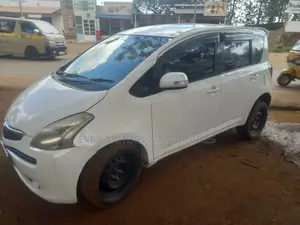 Toyota Ractis 2008 White
