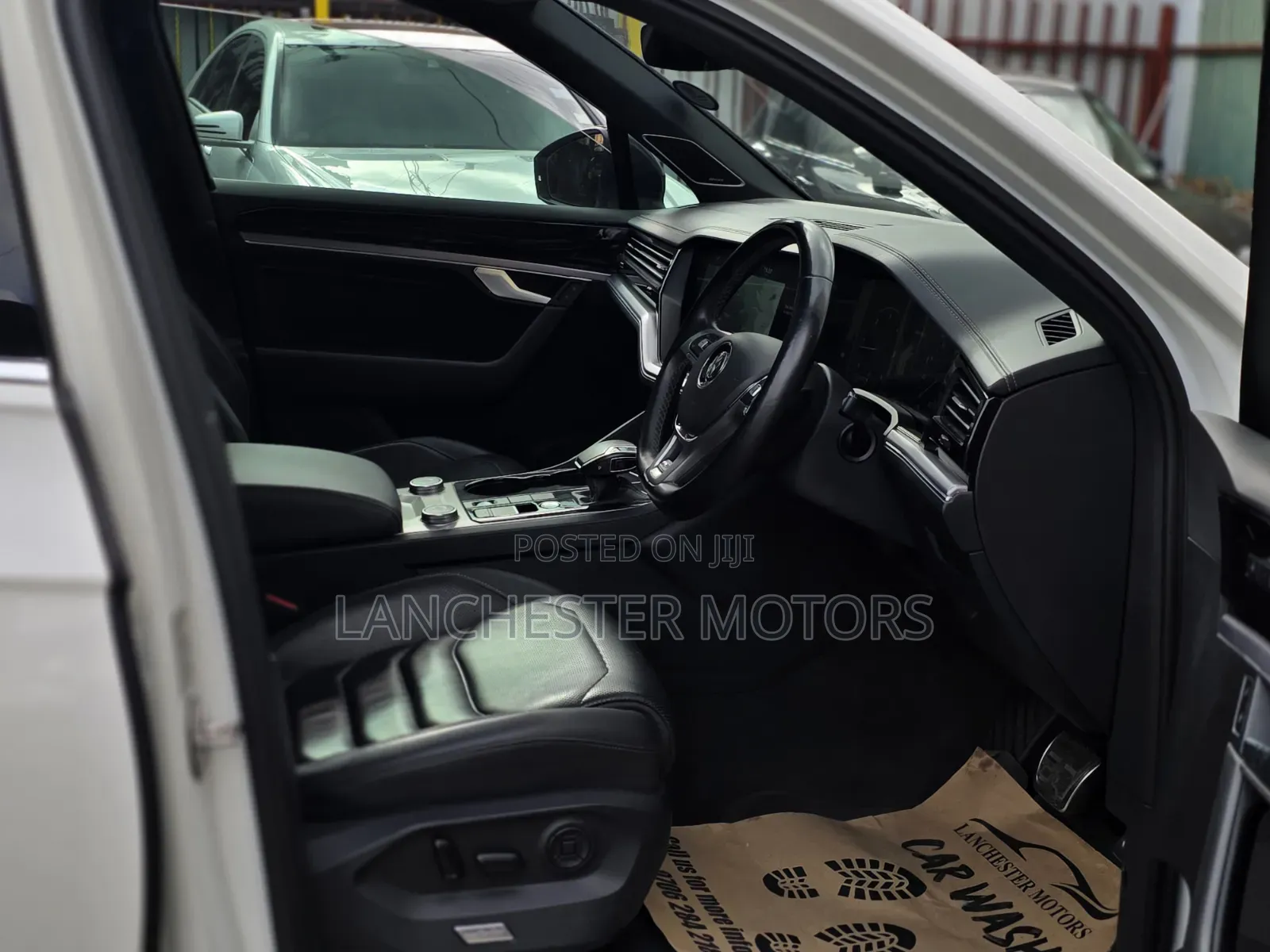 Volkswagen Touareg 2019 White