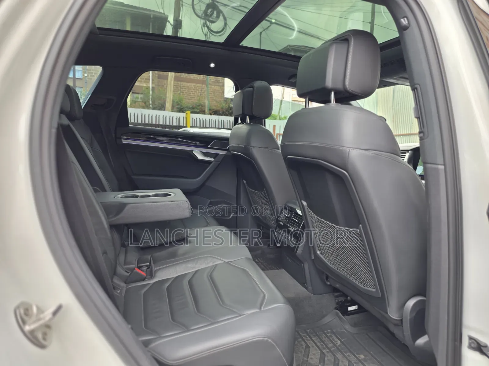 Volkswagen Touareg 2019 White