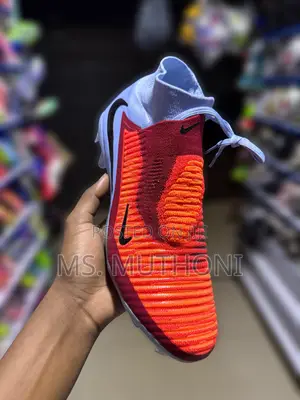 Nike Phantom 6 High Elite Football Boots From the Scary Good Pack.
