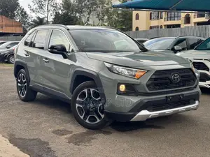 Toyota RAV4 Adventure 2019 Green