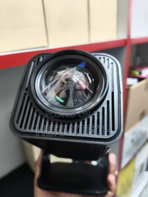 Portable Hy320 With Wide Lens Wifi Smart Bluetooth Connection Hdmi/Usb