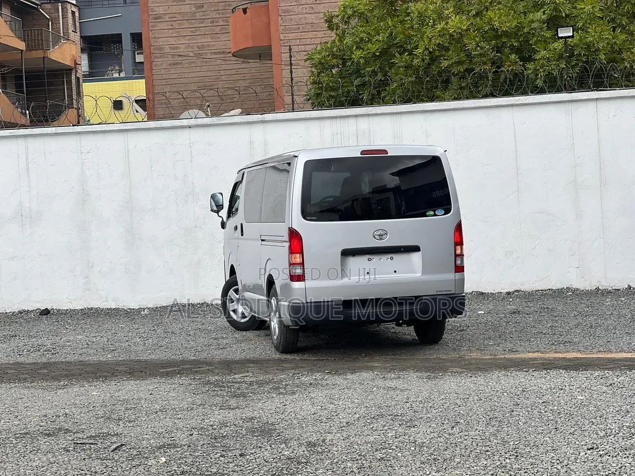 Toyota HiAce 2018 Silver
