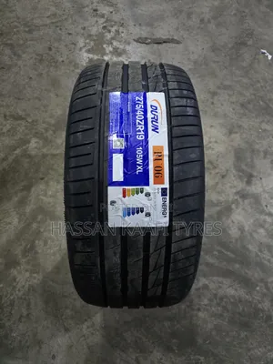 275/40r19 Durun Tyre