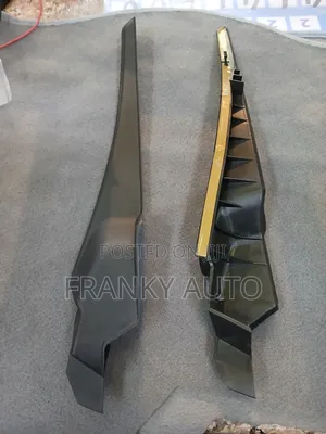 Windscreen Finisher Lexus 350