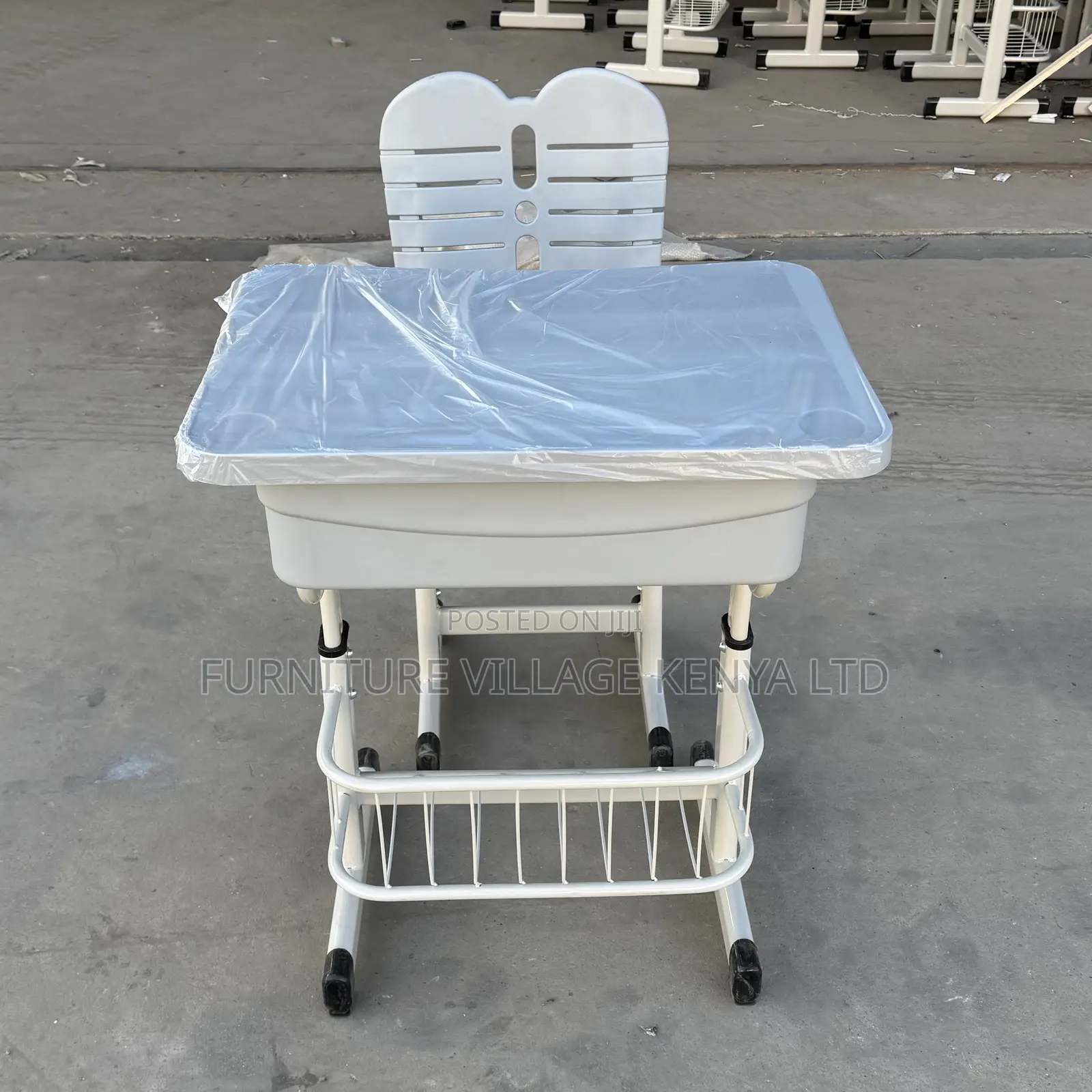Plastic Adjustable Homework Desk and Chair Set
