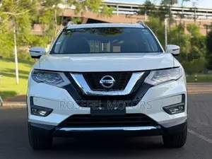 Nissan X-Trail 2.0 Petrol AWD 2019 White