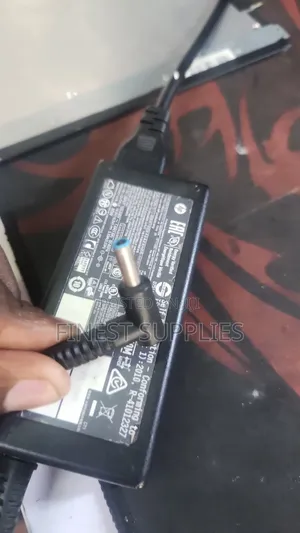 Hp Chargers Blue Pin We Deliver