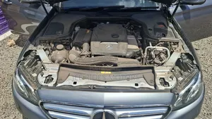 Mercedes-Benz E200 2017 Gray