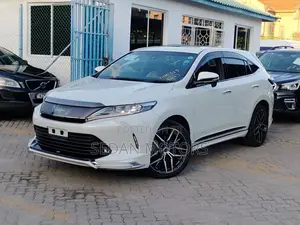 Toyota Harrier 2019 Off white
