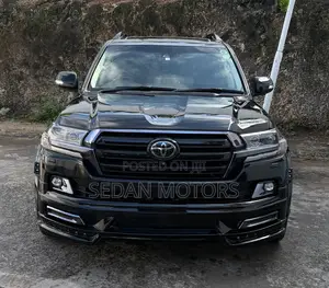 Toyota Land Cruiser 4.6 V8 ZX 2019 Black
