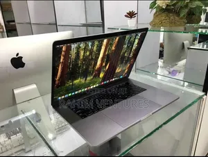 Laptop Apple MacBook Pro 2019 32GB Intel Core i7 SSD 512GB