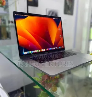Laptop Apple MacBook Pro 2018 32GB Intel Core i7 SSD 512GB