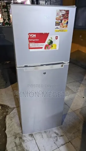 White Von 138l Fridge