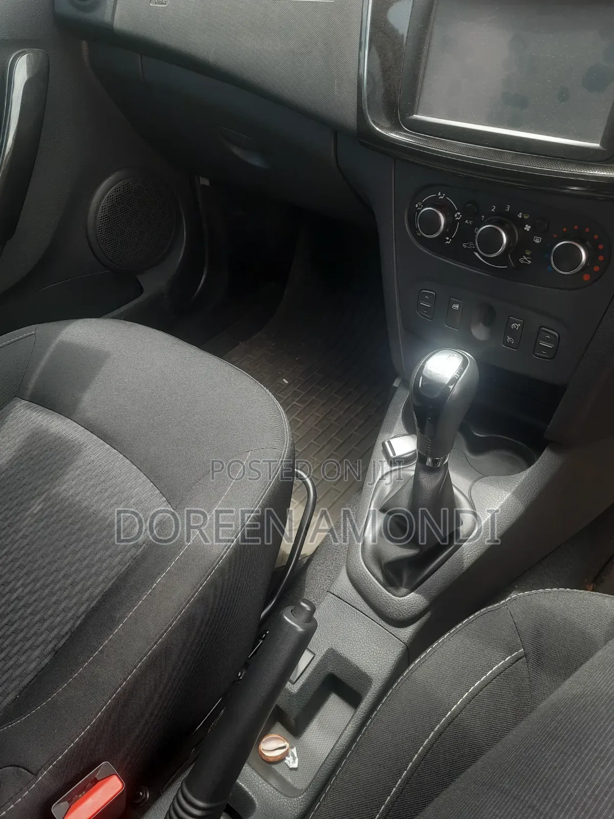 Renault Logan 2017 Gray