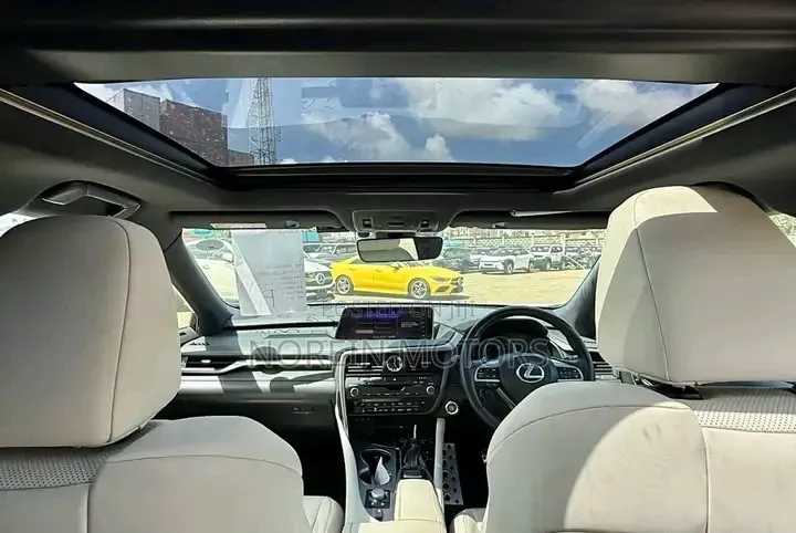 Lexus RX 2019 Off white