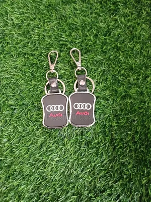 Audi Premium Key Holder Keychain – Durable Metal Car Keyrings