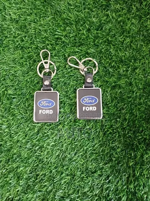 Ford Premium Key Holder Keychain Set – Durable Metal Car Keyrings