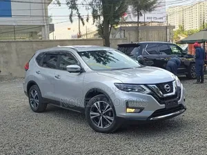 Nissan X-Trail 2018 Silver