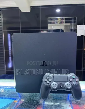 Refurbished Playstation 4 Slim and One Controller