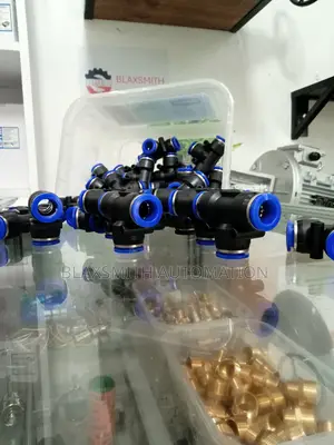 Pneumatic Tee Connectors