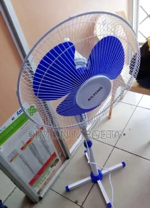 Witj Blue Blades Ailyons 18inch Fan