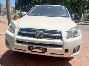Toyota RAV4 2015 White