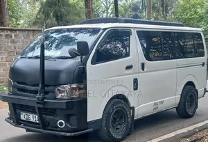 Toyota HiAce 2014 White
