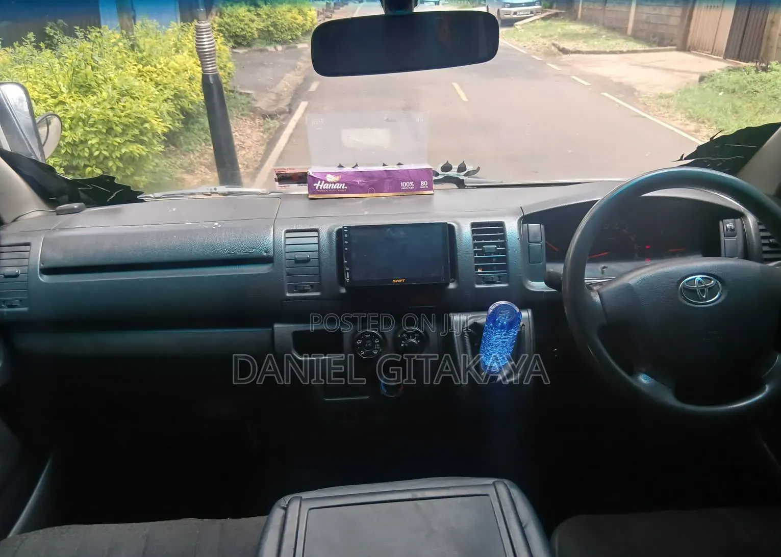 Toyota HiAce 2014 White