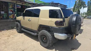 Toyota FJ Cruiser 2017 Beige