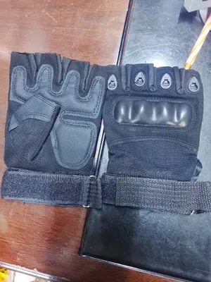 Imported Black Half Tactical Gloves With Nuckle