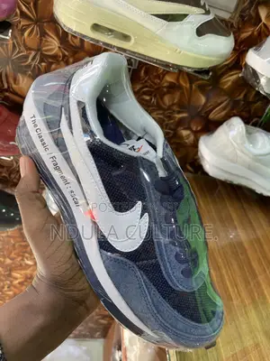 Nike Saccai