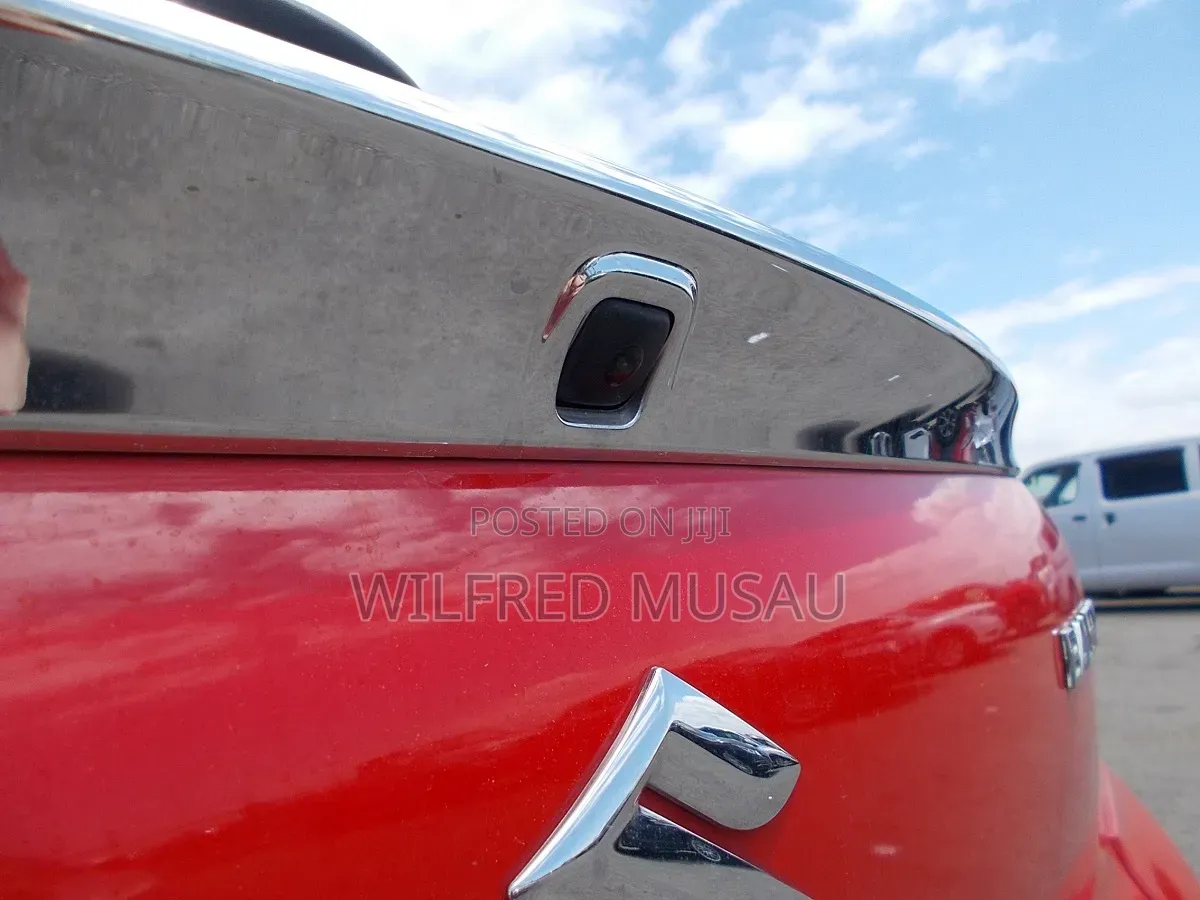 Suzuki Baleno 2019 Red