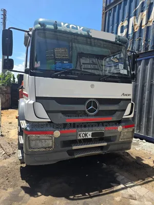 Clean Axor Mp3 8wheeler With 7 Ton Crane
