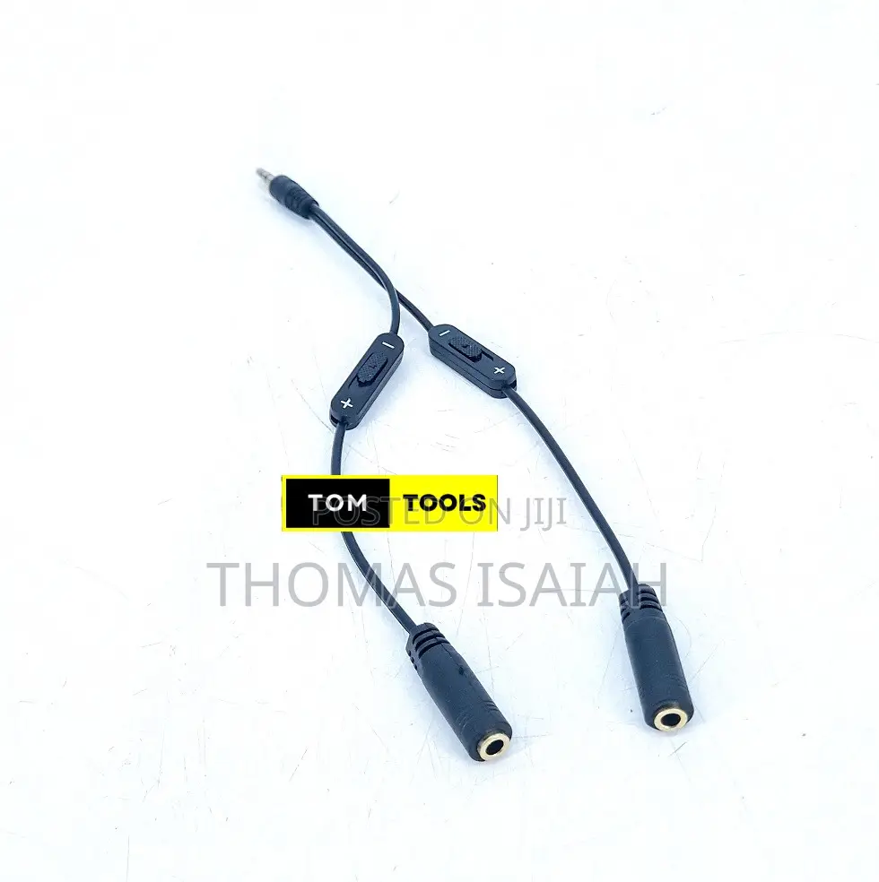 3.5mm TRRS Audio Splitter Cable With Independent Volume Sliders
