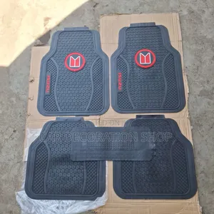 Isuzu 5pc Logo Carpet Nonslip Liner Mats