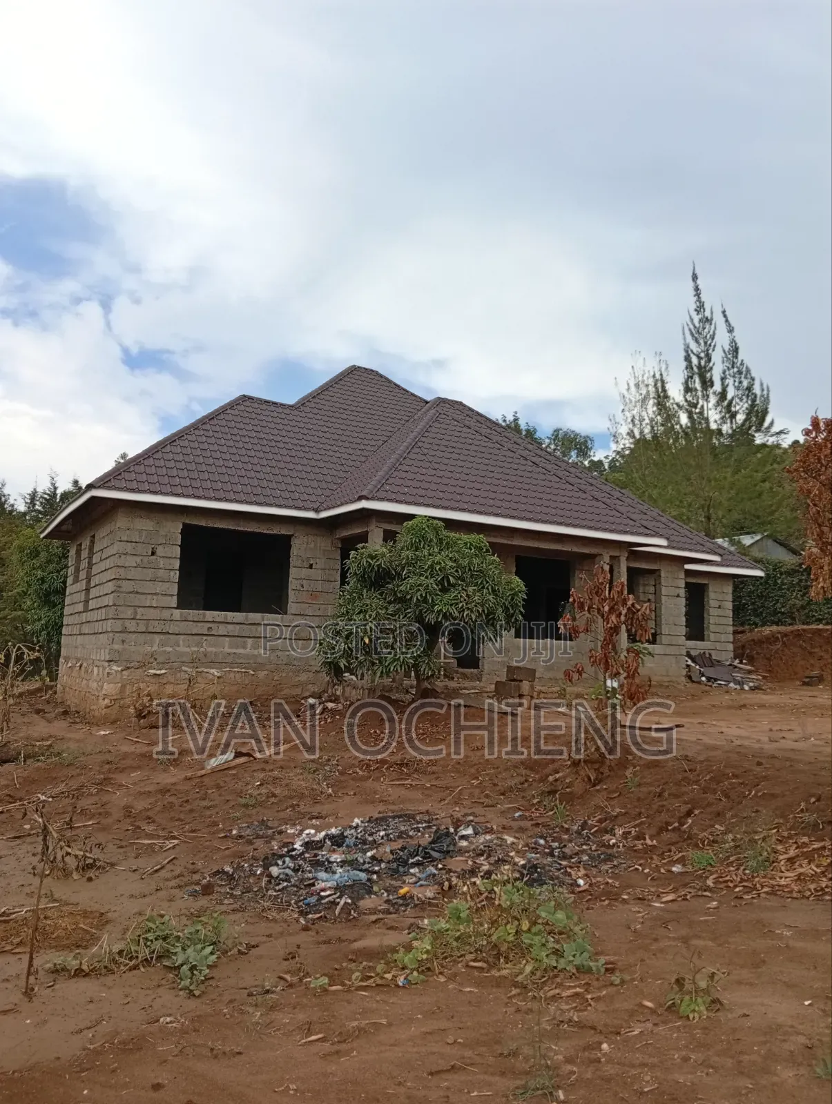 Meru Roofing and Interiors