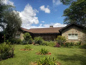 4bdrm Bungalow in Elgonview Near for sale