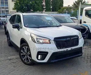 Subaru Forester Premium AWD 2019 White