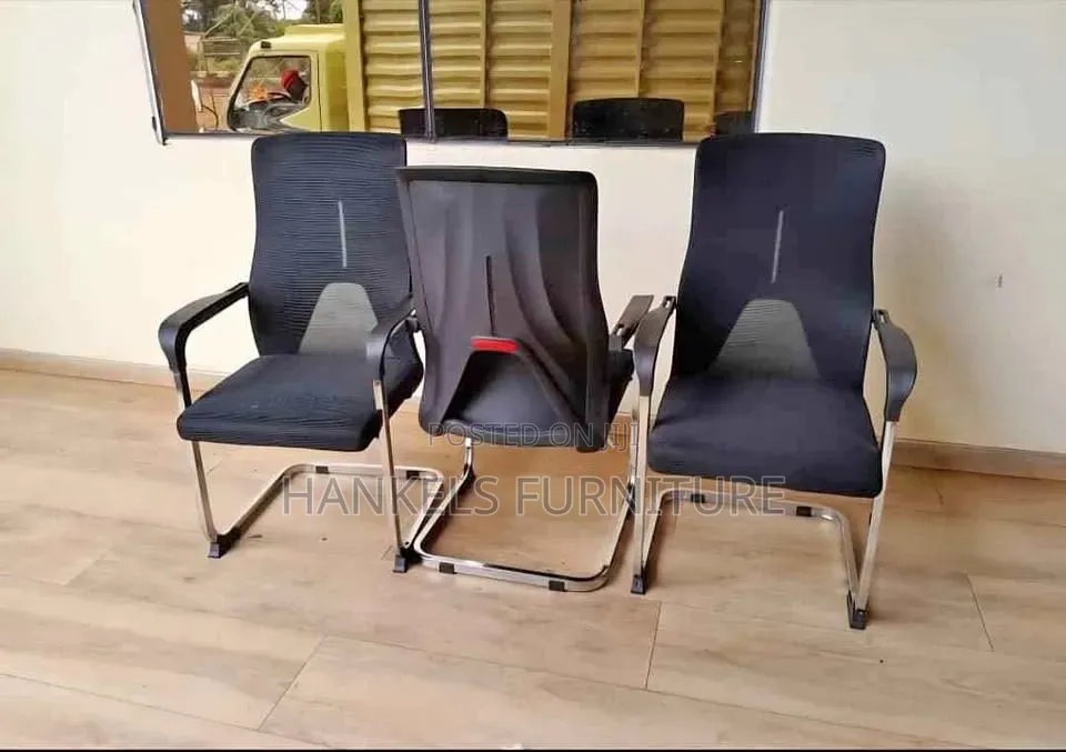 Office Mesh Visitors Chair Ergonomic Design