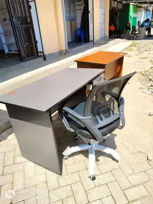 Grey I Desk + Mesh Backed Ergonomic Office Chair D